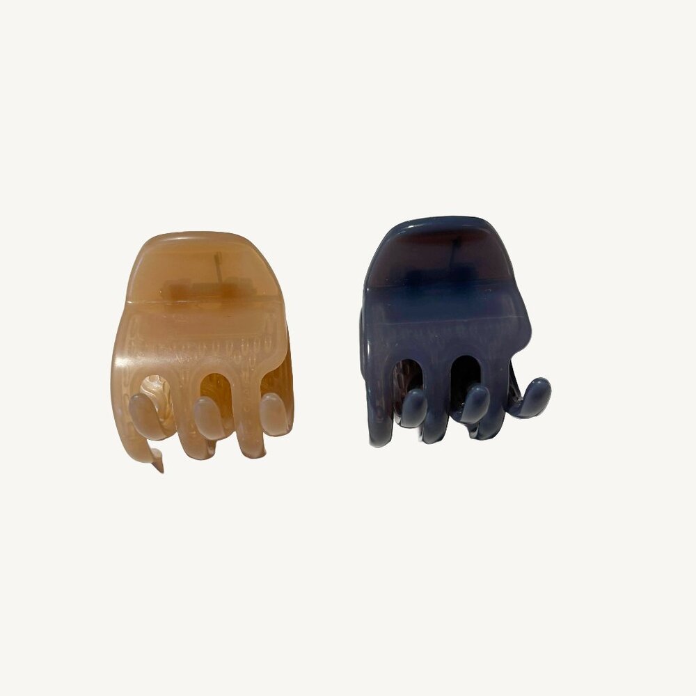 New Quo Hair Clips Pale Pink and Blue with Grippy Interior